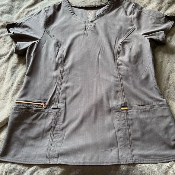 Cherokee Scrub Top - Picture 4 of 7